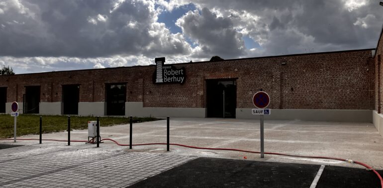 Wignehies. Réception pour la rénovation de la filature Hubinet.